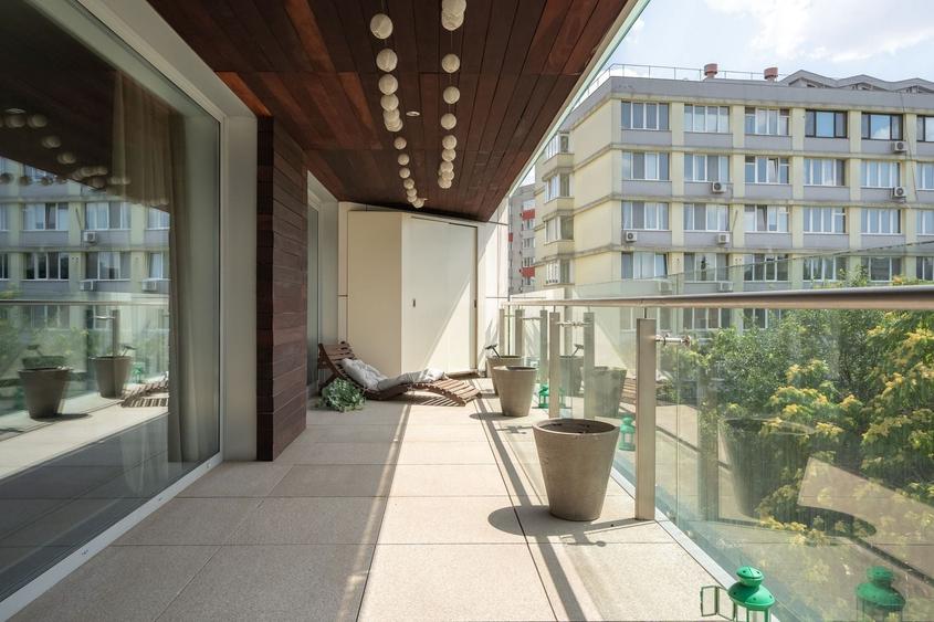Apartament cu 3 camere decomandat, mobilat în Arcul de Triumf