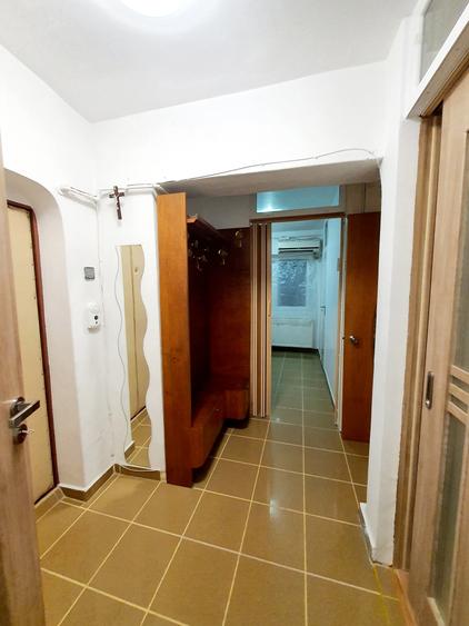 Apartament cu 2 camere decomandat în P-ța Unirii