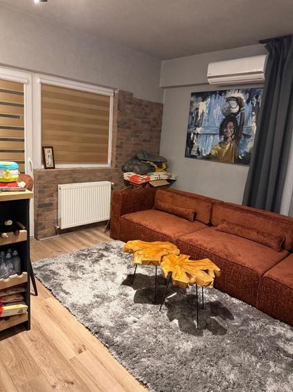 Apartament cu 2 camere decomandat în 9 Mai