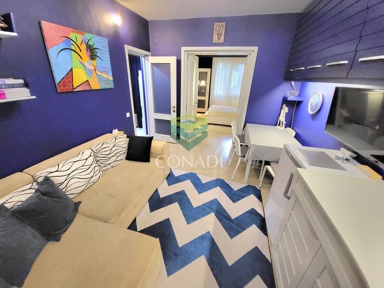 Apartament cu 2 camere semidecomandat, mobilat în Dacia