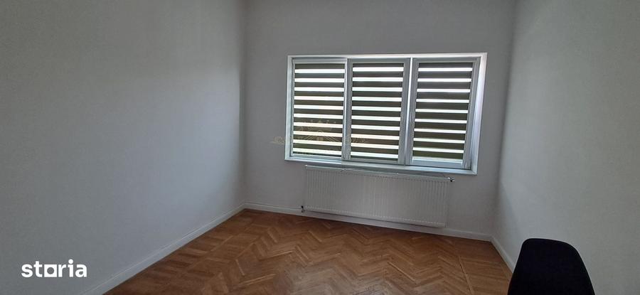 Locatie premium in inima orasului - 6