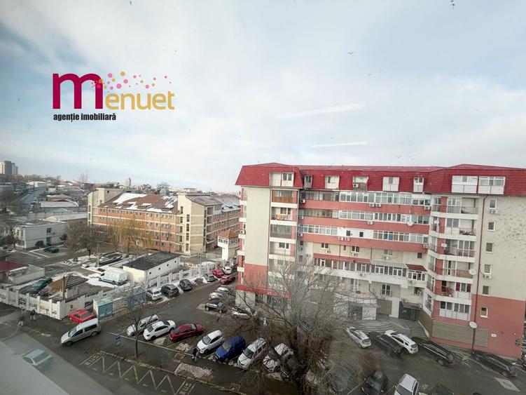 Apartament cu 3 camere decomandat în Babadag