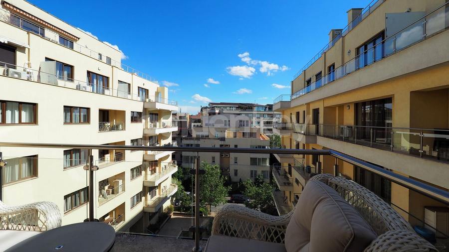 Apartament cu 4 camere semidecomandat, mobilat în Herăstrău