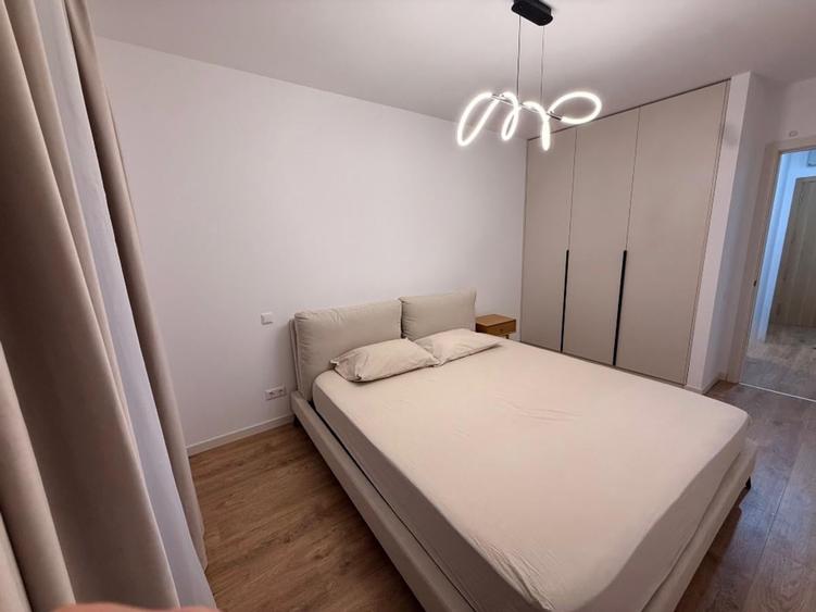 Apartament cu 2 camere decomandat în Drumul Taberei