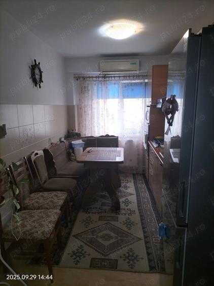 Apartament cu 3 camere în Sud