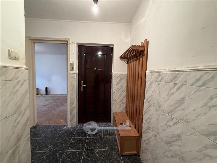 Garsonieră decomandată în Nicolina