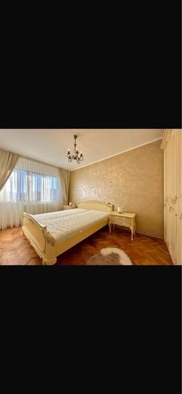 Apartament cu 4 camere decomandat în Dosu Bricii