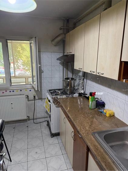 Apartament cu 2 camere decomandat în Rahova