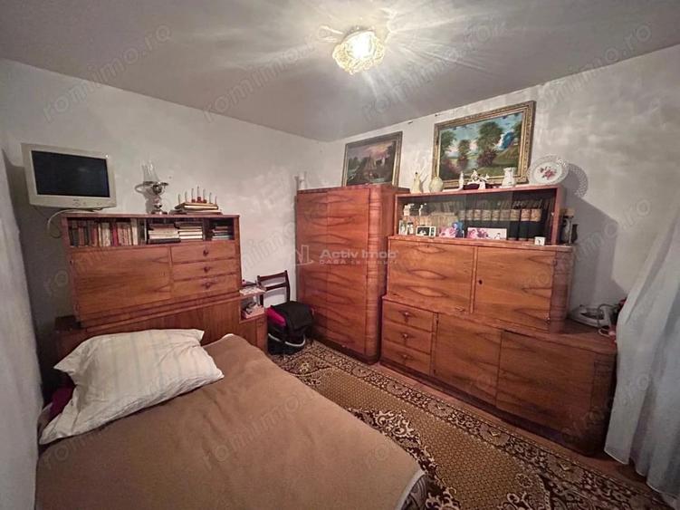 Apartament cu 3 camere semidecomandat în Central
