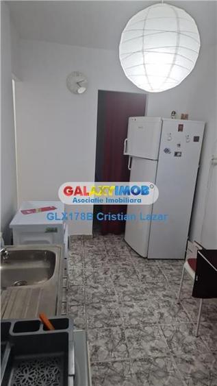 Garsonieră decomandată, mobilată în Crângași