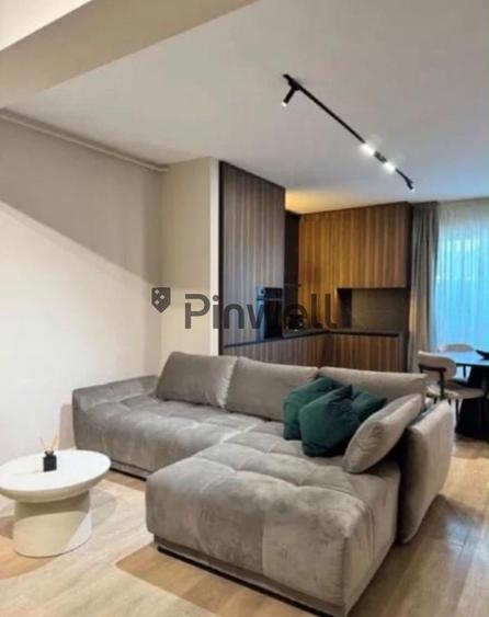 Apartament cu 3 camere decomandat, mobilat în Aviației