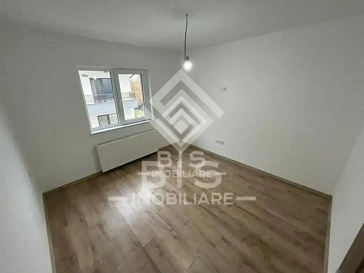 Apartament cu 4 camere semidecomandat în Vest