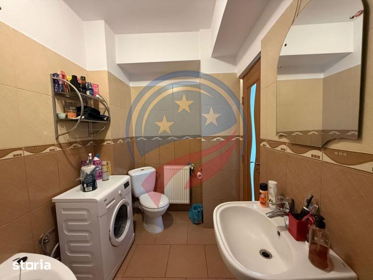 Apartament 3 camere/de inchiriat/1 mai/Ciuperca - 7