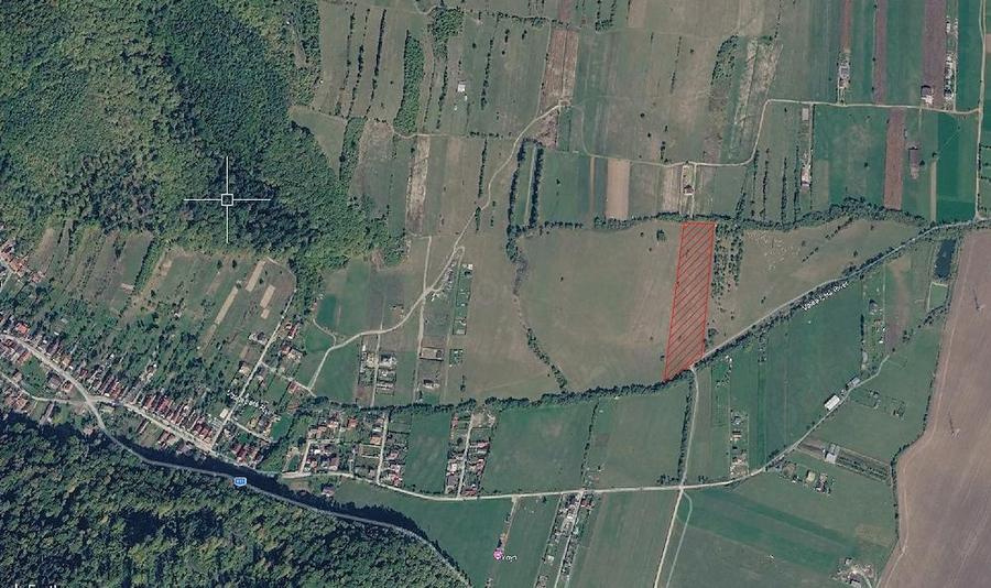 Teren de 10900 mp, în Vulcan