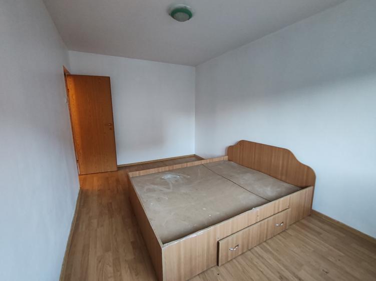 Apartament cu 2 camere decomandat în Răcădău