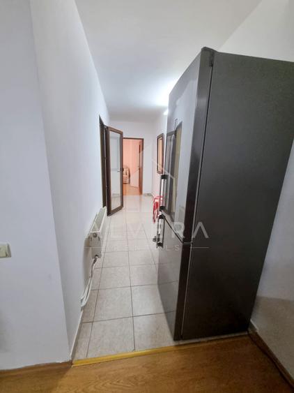 Apartament cu 2 camere semidecomandat în Florești