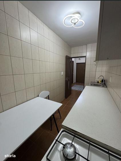 Garsonieră decomandată în Lujerului