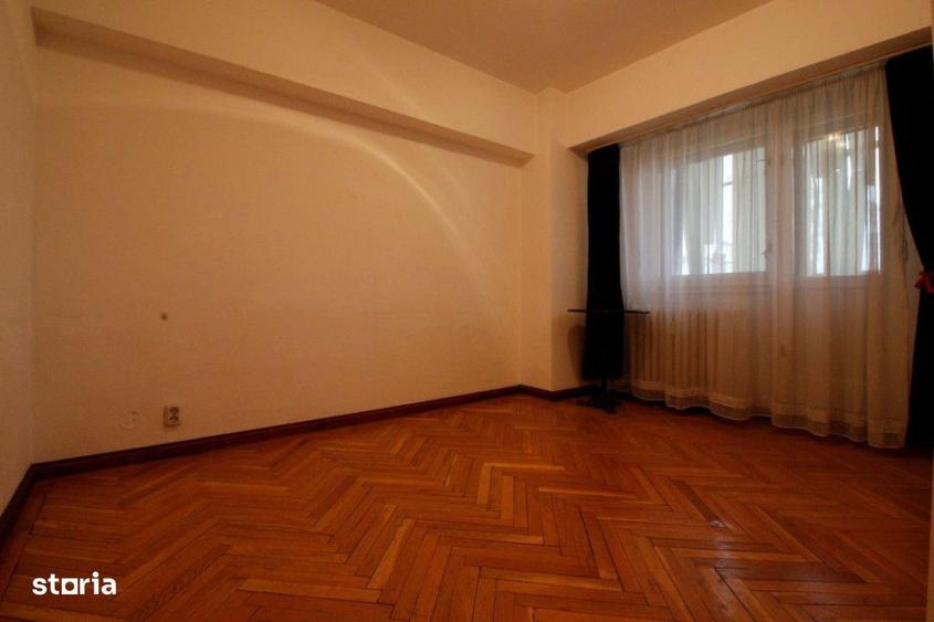 Apartament cu 4 camere, mobilat în Unirii