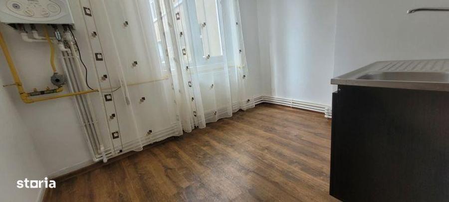 Apartament 2 camere in Onesti, etaj 1, zona centrala. - 3