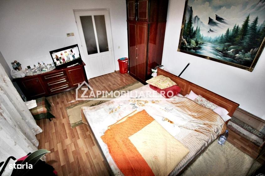 Casă cu 4 camere în Mureșeni