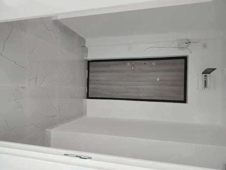 Apartament cu 2 camere semidecomandat în Gorjului