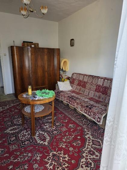 Apartament cu 2 camere decomandat în Tractorul