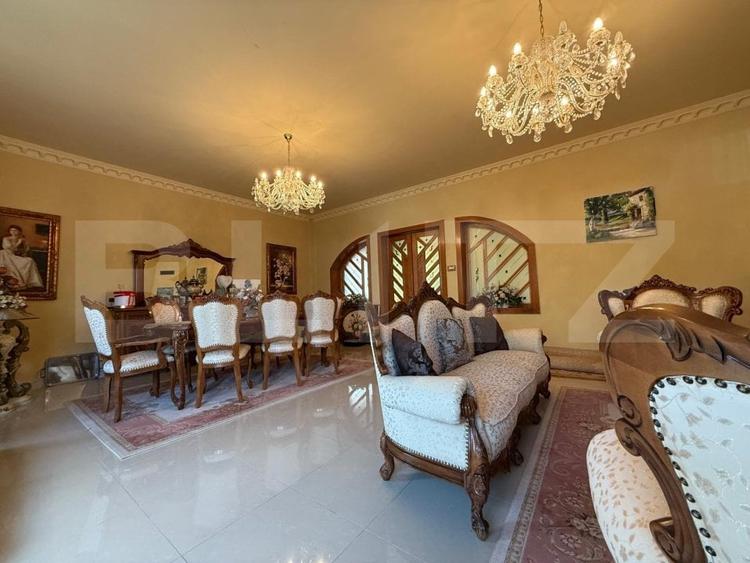 Casă individuală cu 10 camere cu Piscina în Iosefin