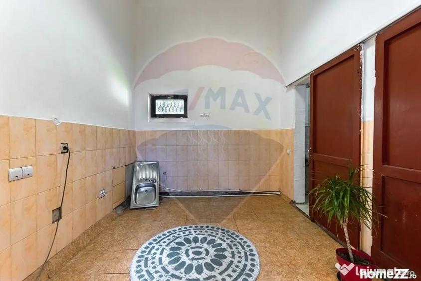 Casă cu 4 camere cu Teren 587 Mp în Colonia 1 Mai