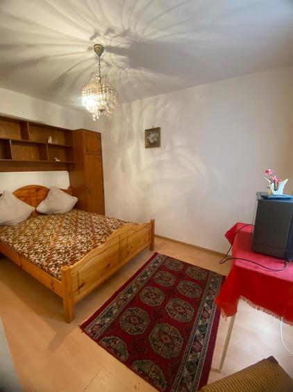 Apartament cu 2 camere nedecomandat în Central