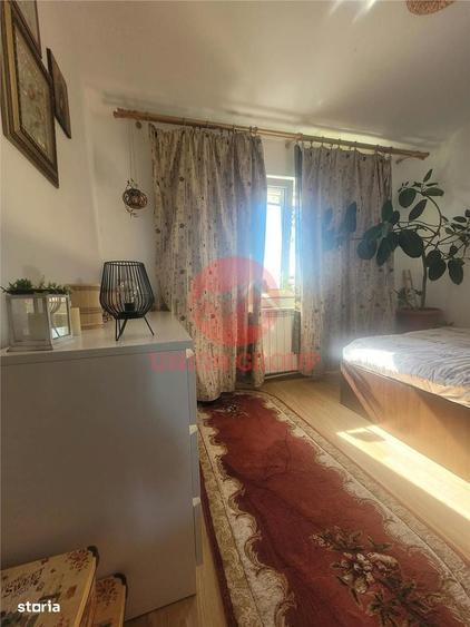 Apartament cu 2 camere decomandat în Poarta 6