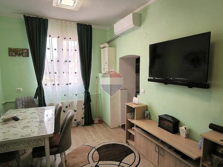 Apartament cu 2 camere semidecomandat în Central