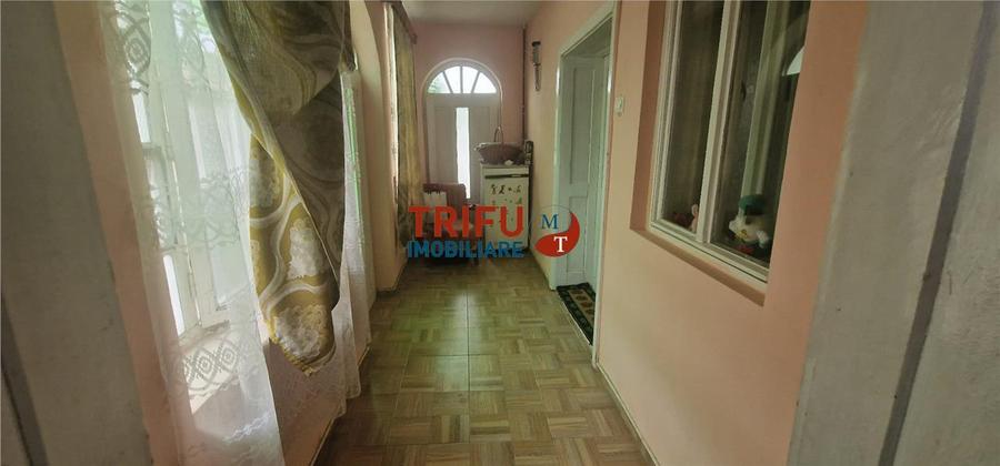 Casă individuală cu 4 camere cu Canalizare în Totoi