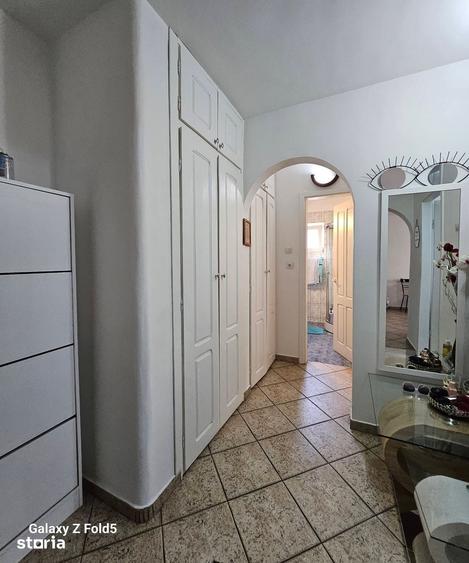Apartament cu 2 camere decomandat în Decebal