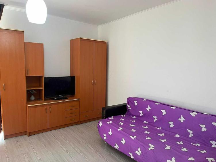 Garsonieră decomandată în Nufărul