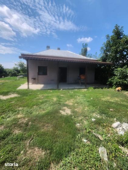 Casă cu 3 camere cu Teren 650 Mp în Lilieci