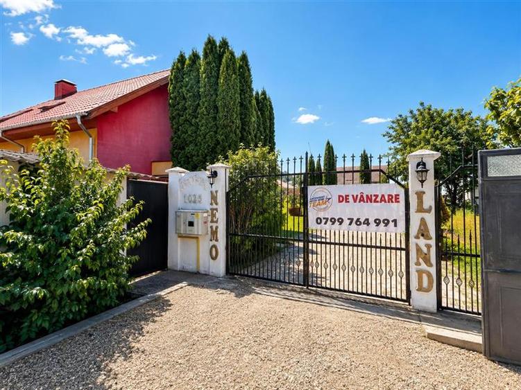 Casă individuală cu 4 camere cu Canalizare în Sud