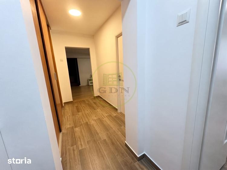 Apartament cu 3 camere semidecomandat în Crângași