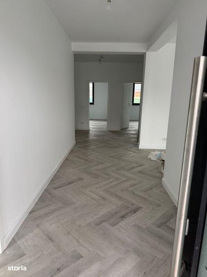 Casă cu 4 camere cu Teren 450 Mp în Strejnicu