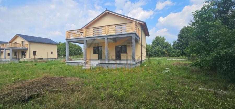 Casă individuală cu 4 camere cu Teren 750 Mp în Hălchiu