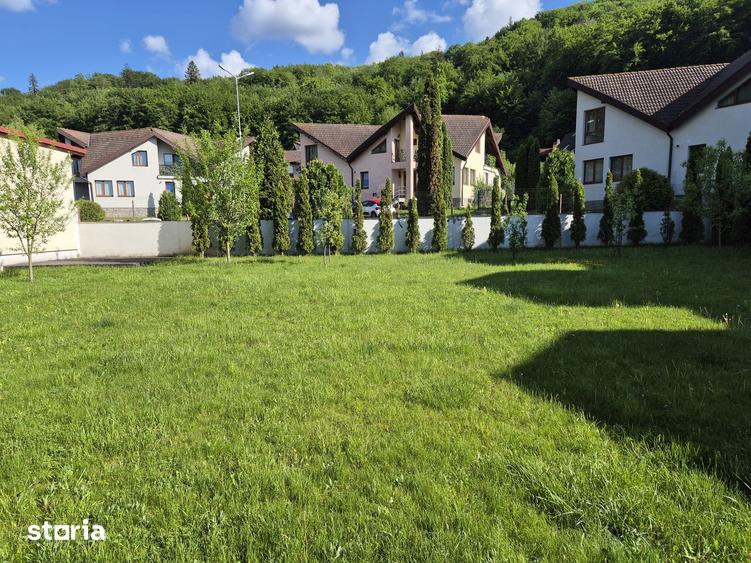 Casă cu 3 camere cu Teren 500 Mp în Dârste