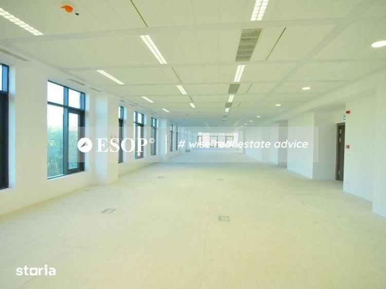 Spațiu comercial, de 800 mp, în Vitan
