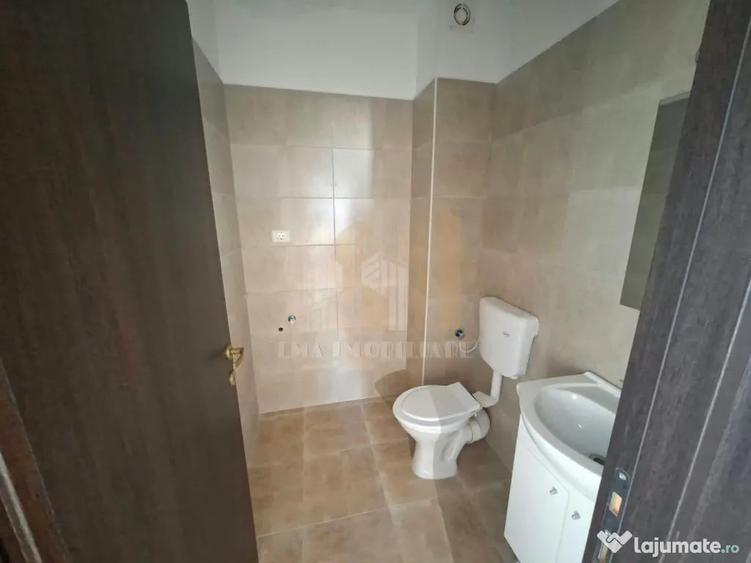 Apartament cu 3 camere decomandat în Sânpetru
