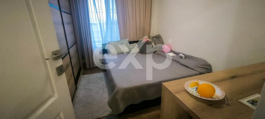 Casă individuală cu 5 camere cu Teren 1060 Mp în Exterior Vest