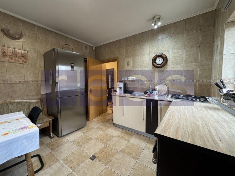 Casă individuală cu 4 camere cu Canalizare în Chitila