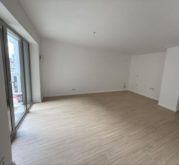 Apartament cu 2 camere decomandat în Gară
