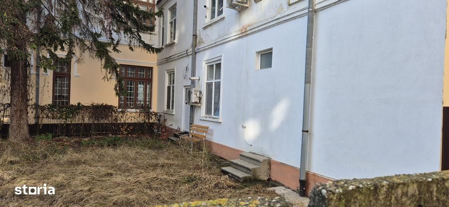 Chirie 2 camere pentru BIROURI + Teren - 3