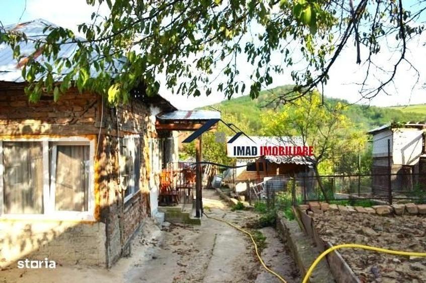 Casă cu 2 camere în Vulcana-Pandele