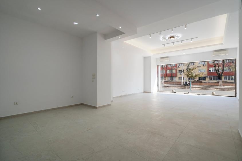 Spațiu comercial, de 130 mp, în Rahova