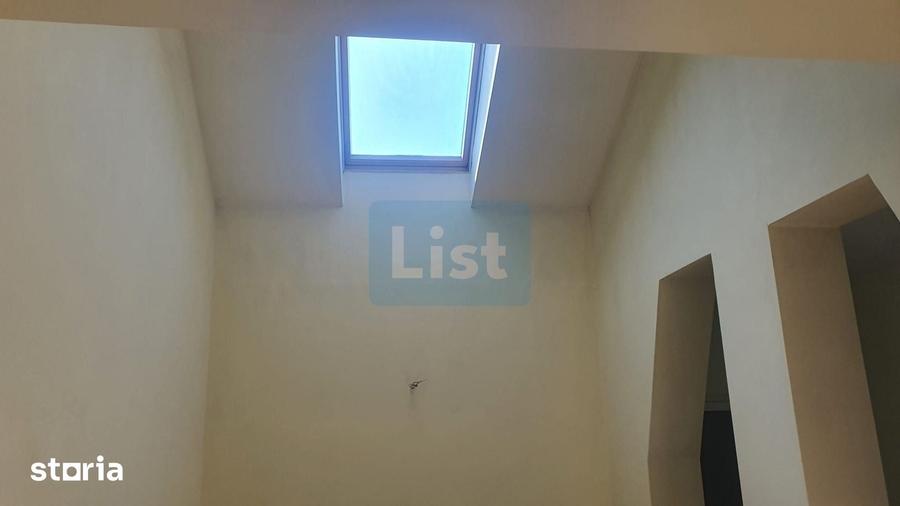 Spațiu comercial, de 760 mp, în Central