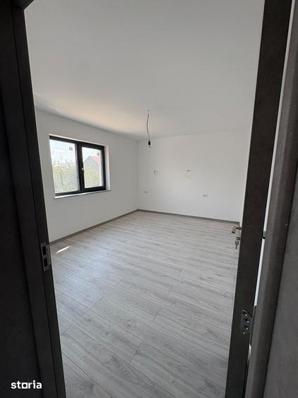 Casă cu 3 camere cu Teren 420 Mp în Șerbănești